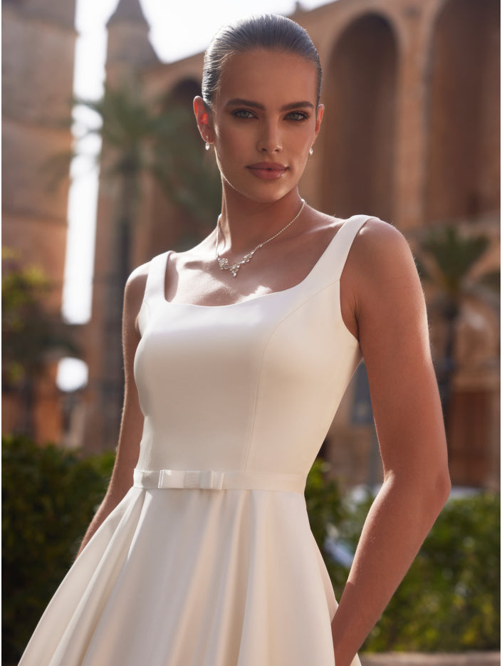 Bianco Levente Bridal Gown Ivory