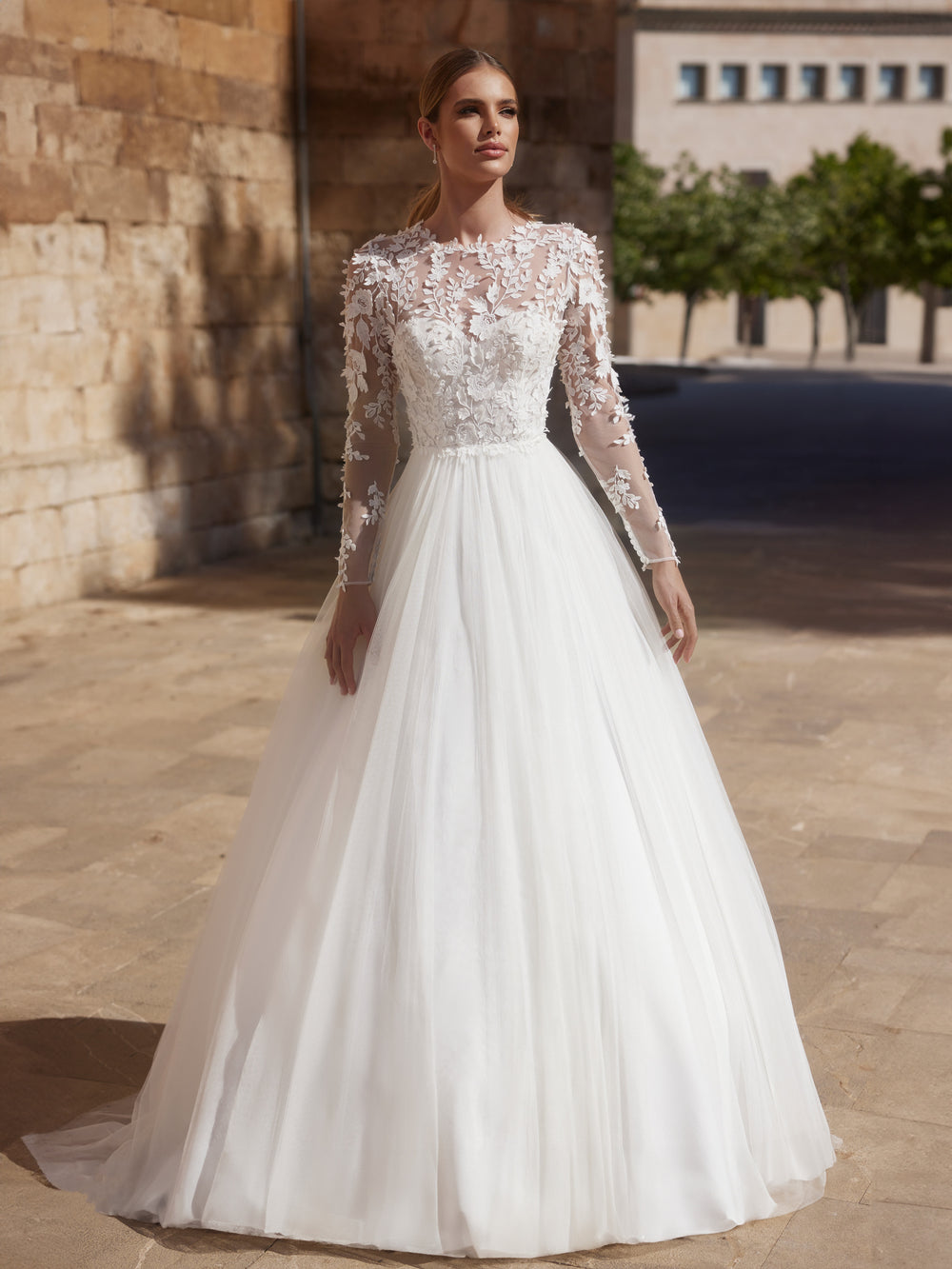 Bianco Cersey Bridal Gown Ivory