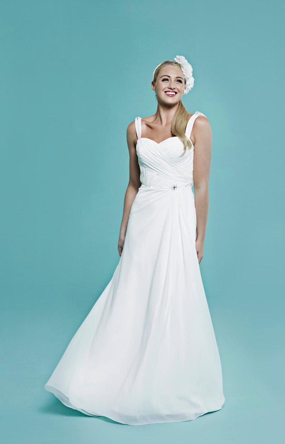 Front view of Amanda Wyatt Petra Bridal Gown in Ivory.
