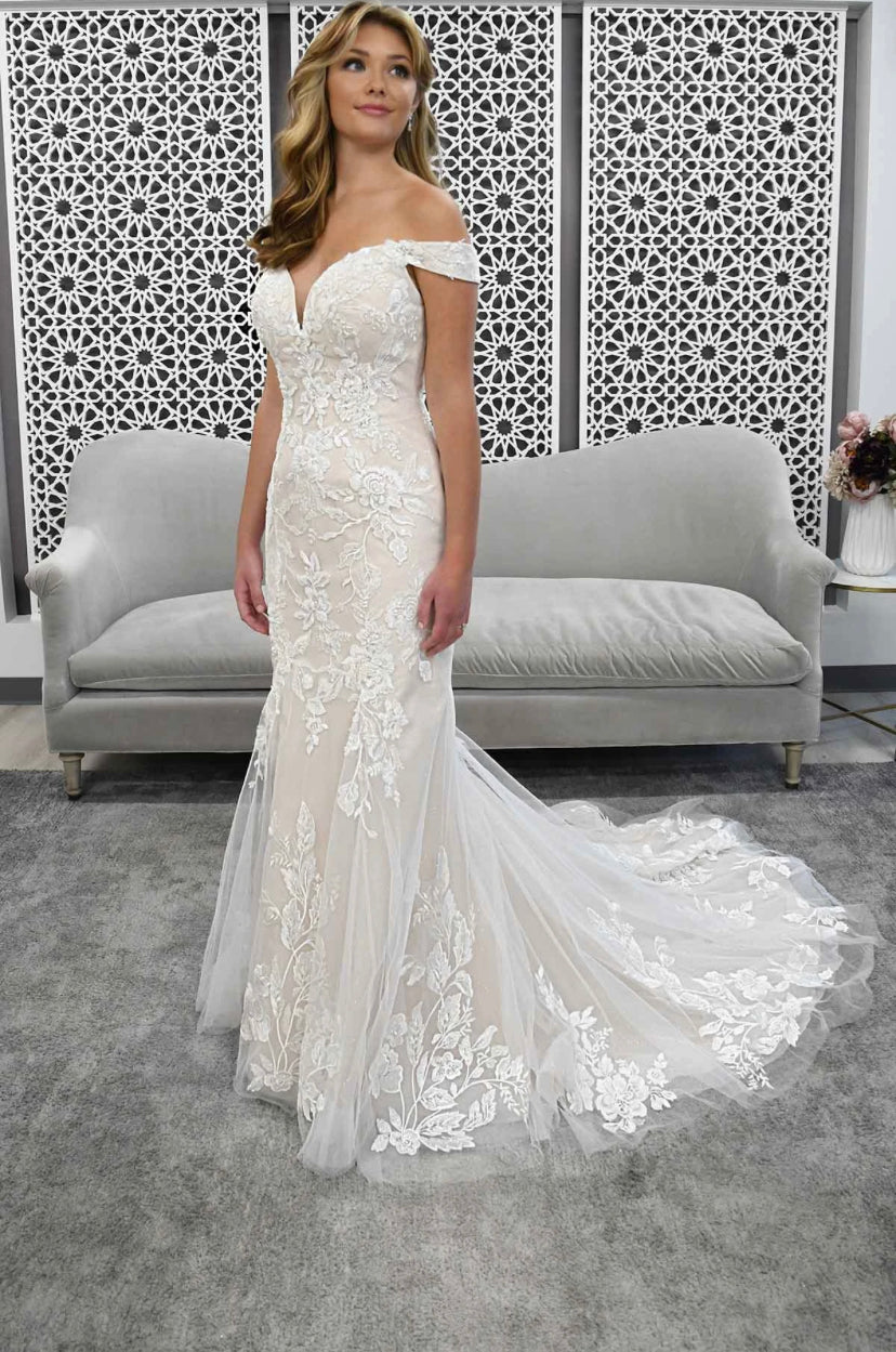 Stella York 7272 Bridal Gown