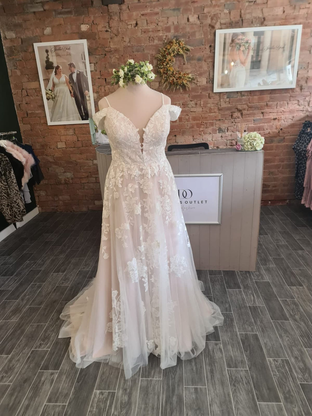 Front view of Stella York 7449 Bridal Gown.
