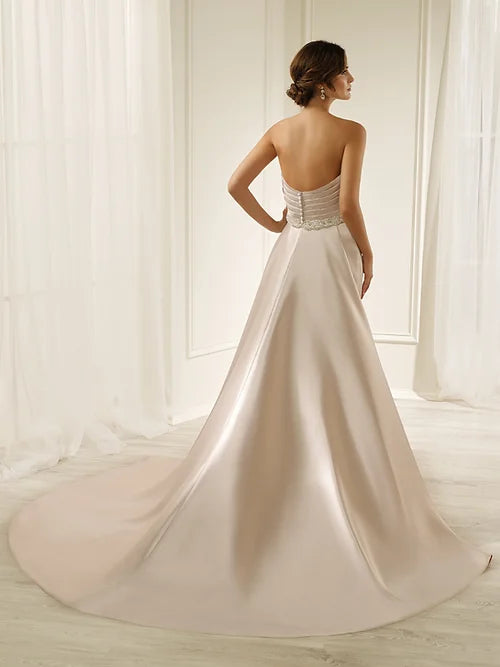 Veni Infantino / Ronald Joyce 69225 Hadley Bridal Gown Ivory